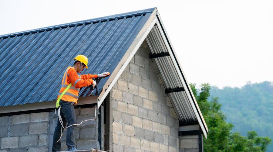 Professional gutter cleaning in Chula, GA